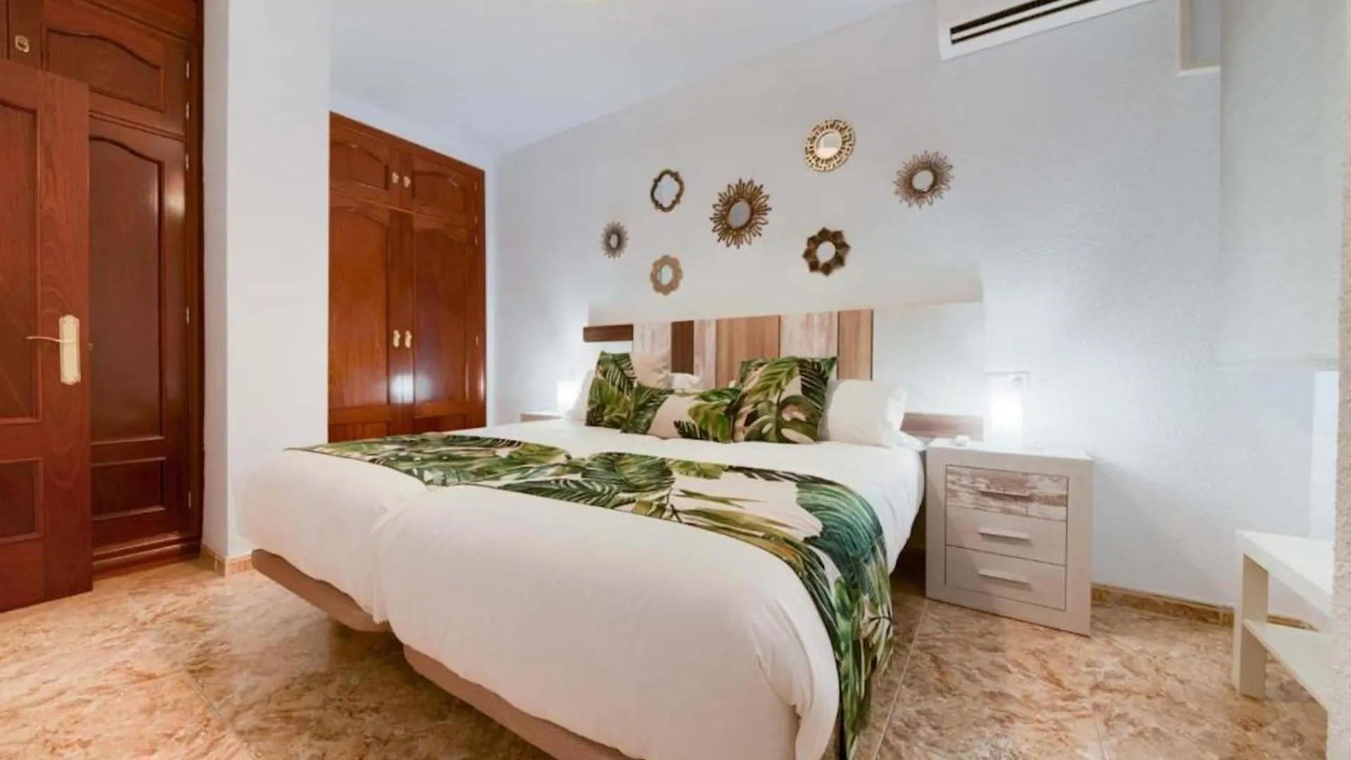 Holidays2Malaga Train Station Area Apartment Malaga