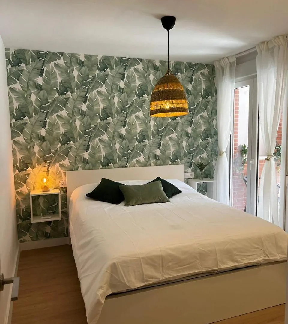 Holidays2Malaga Train Station Area Apartment