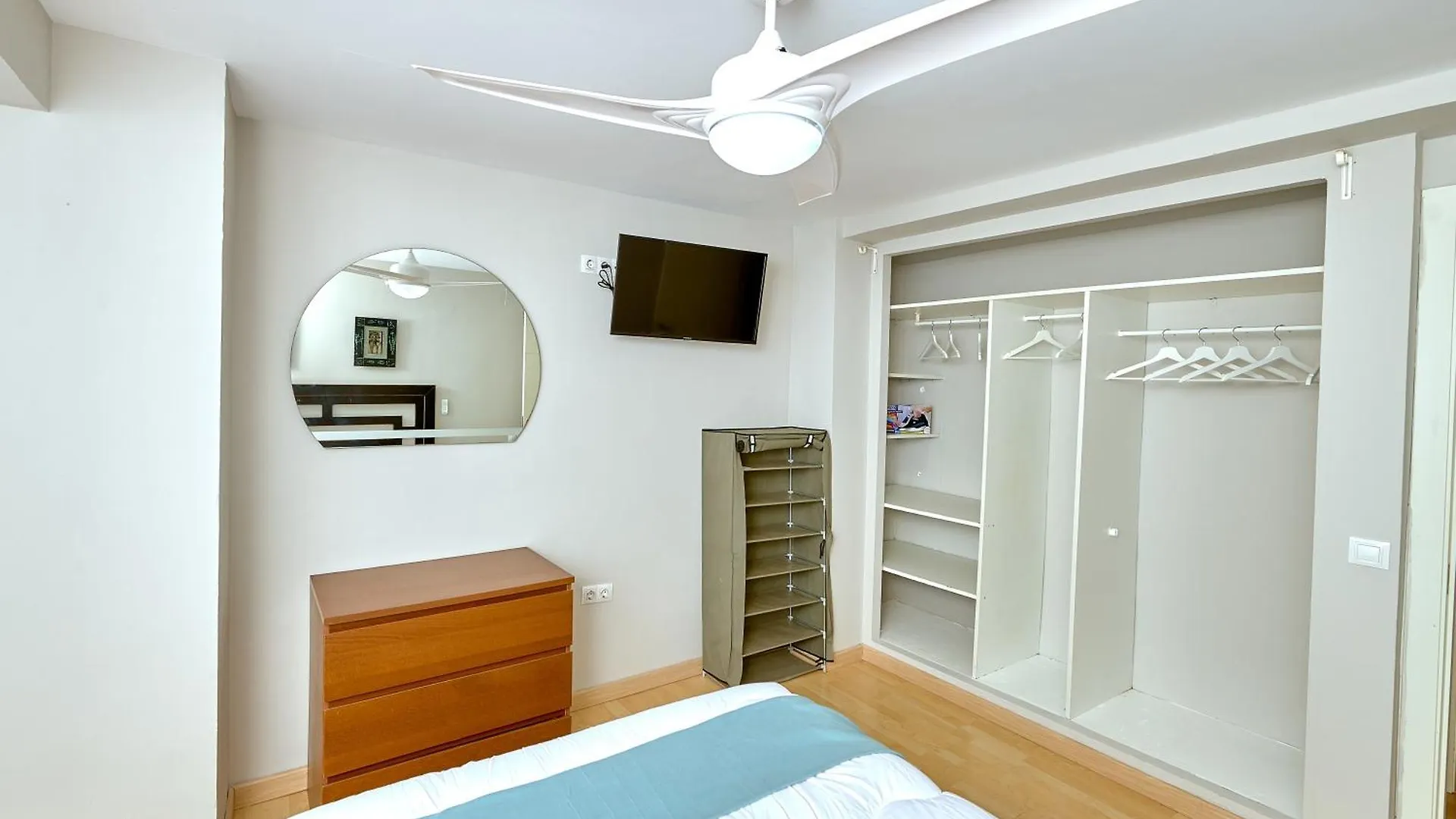 Apartment Holidays2Malaga Train Station Area