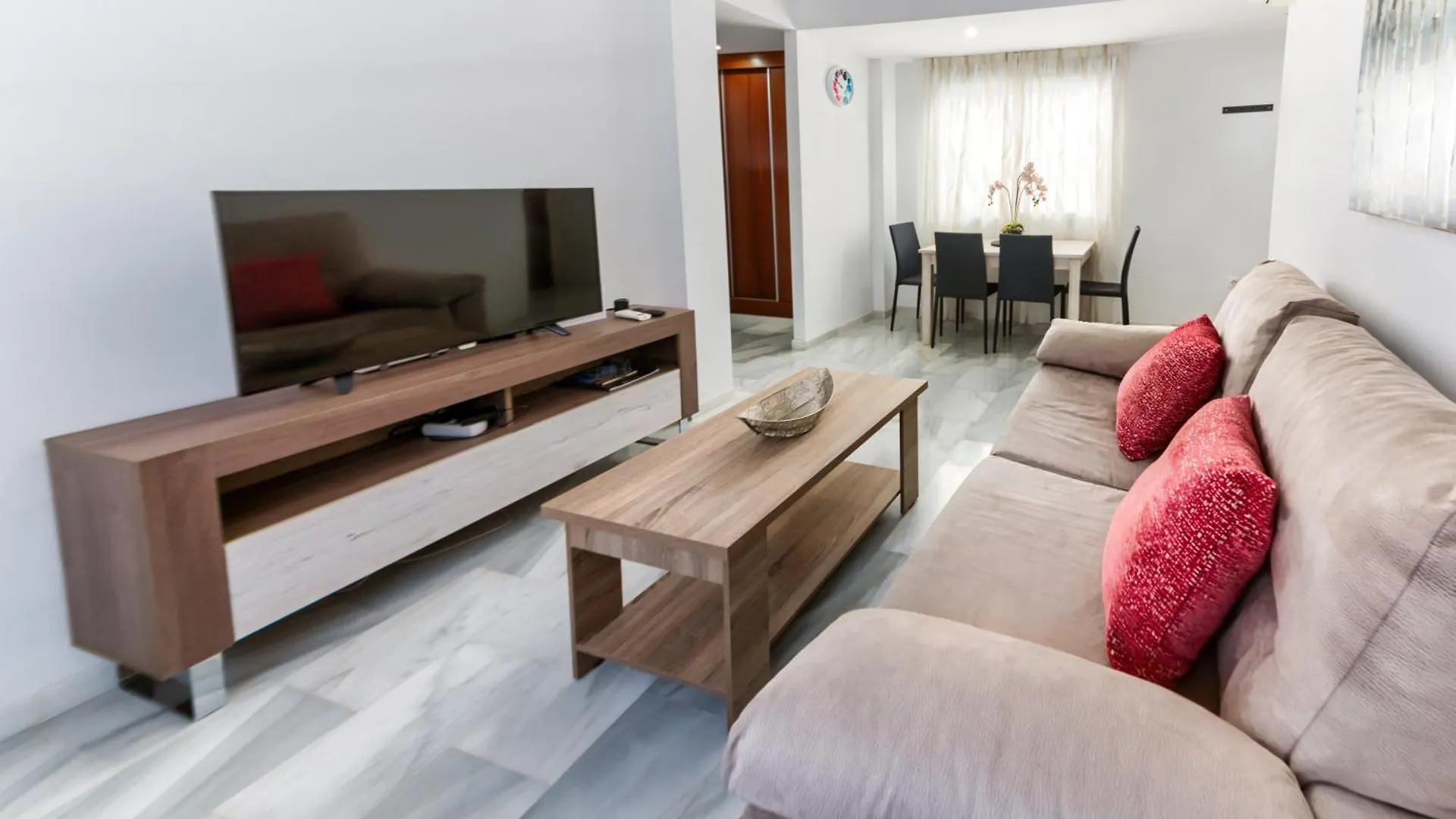 Apartment Holidays2Malaga Train Station Area Spain