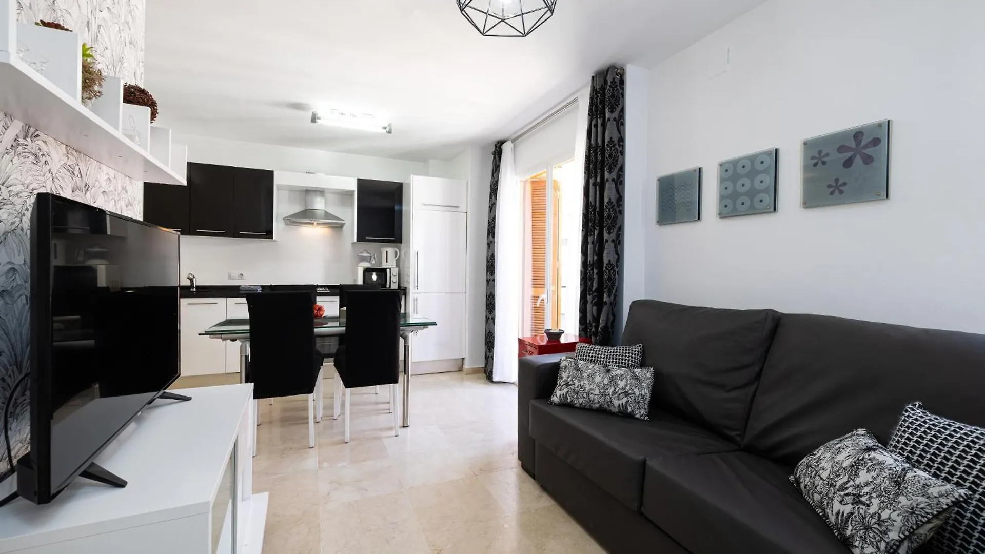 Holidays2Malaga Train Station Area 0*, Malaga Spain